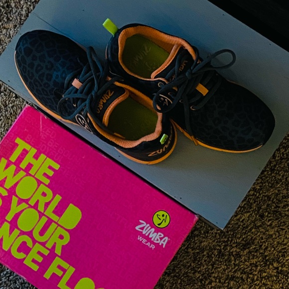 Zumba Fitness Other - Zumba Black🖤&🧡Orange Gently Used Sneakers,Ladies Sz-5.5, Well Loved & Very Clean